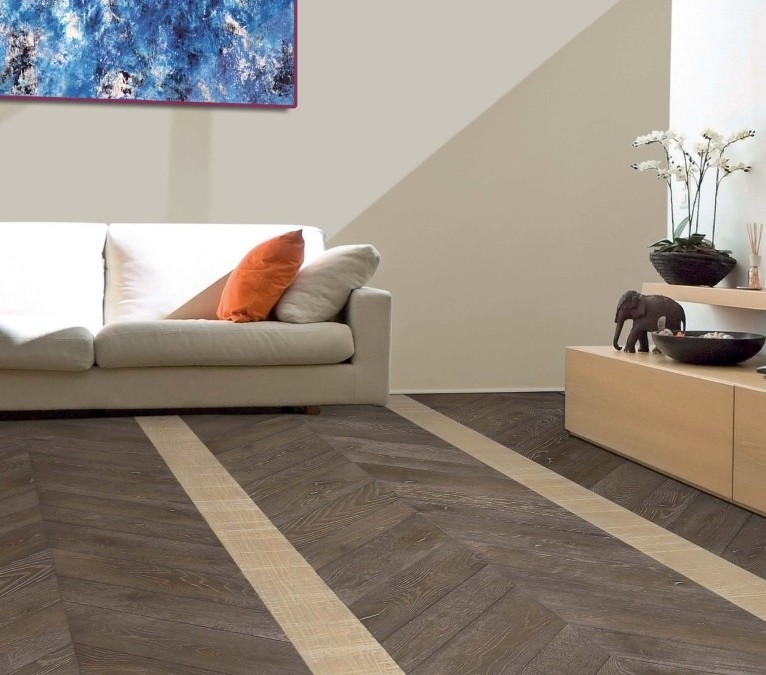 Mixed Width Engineered Chevron