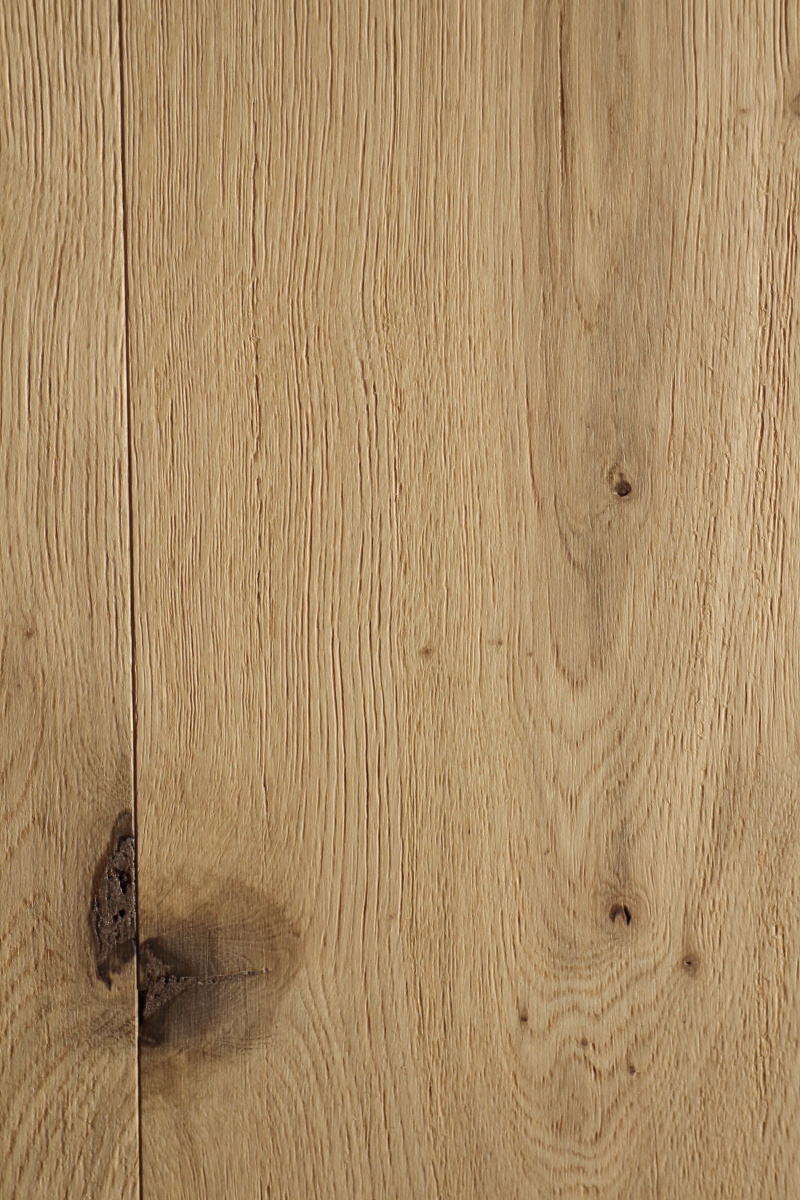 Handscraped Brushed Scandanavian Pale Oak Wooden Floor