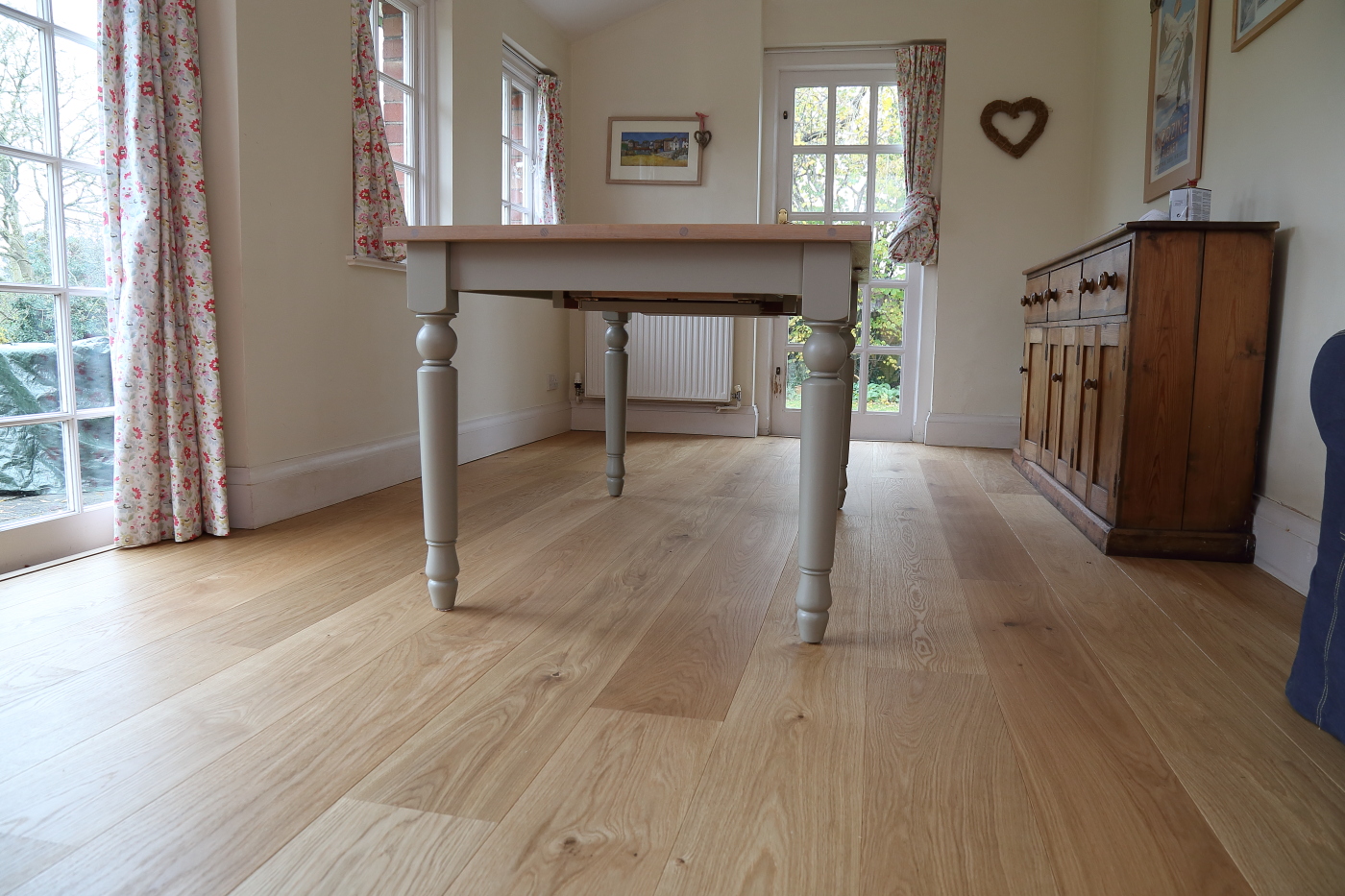 Smooth Pale Oiled Oak Wooden Flooring